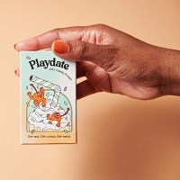 02_Playdate_Flat_with_Hands_019_crop_small_7bdef140-224c-4ca1-ae0e-e8101007bf61