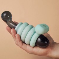 Vibe_ClassicDildo-min_861f9527-effc-4c8d-8eb3-40fa774df681